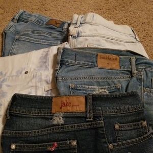 BUNDLE OF 5 PAIRS SHORTS...